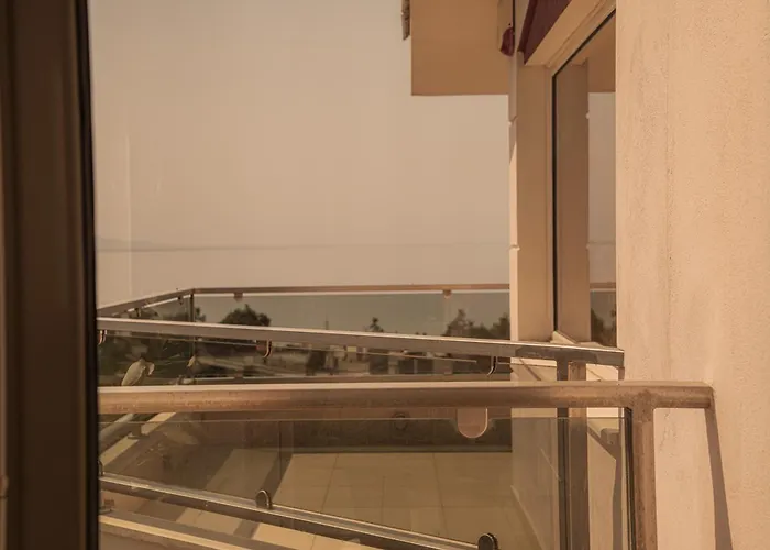 Aerides Luxury PalaiónTsiflíkion