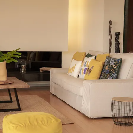 Aerides Luxury *