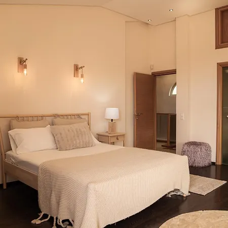 Aerides Luxury