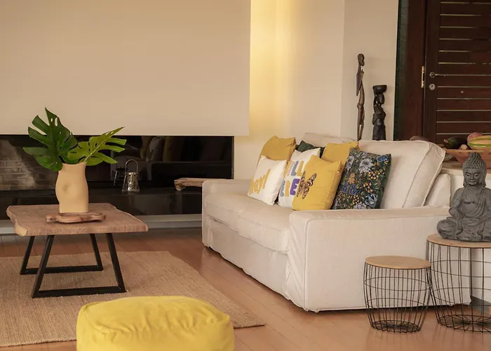 Aerides Luxury *