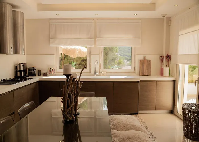 Aerides Luxury PalaiónTsiflíkion